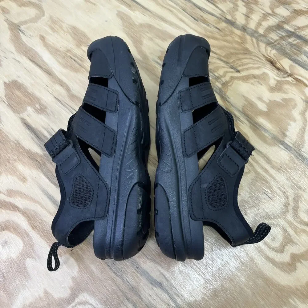 Crocs Yukon Fisherman Sandals 209875 Black Outdoor Water Mens Size 9